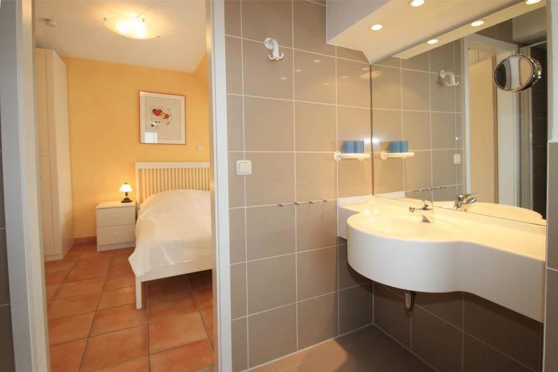 Appartementhaus Strandstrasse 32 Apartment Kuehlungsborn